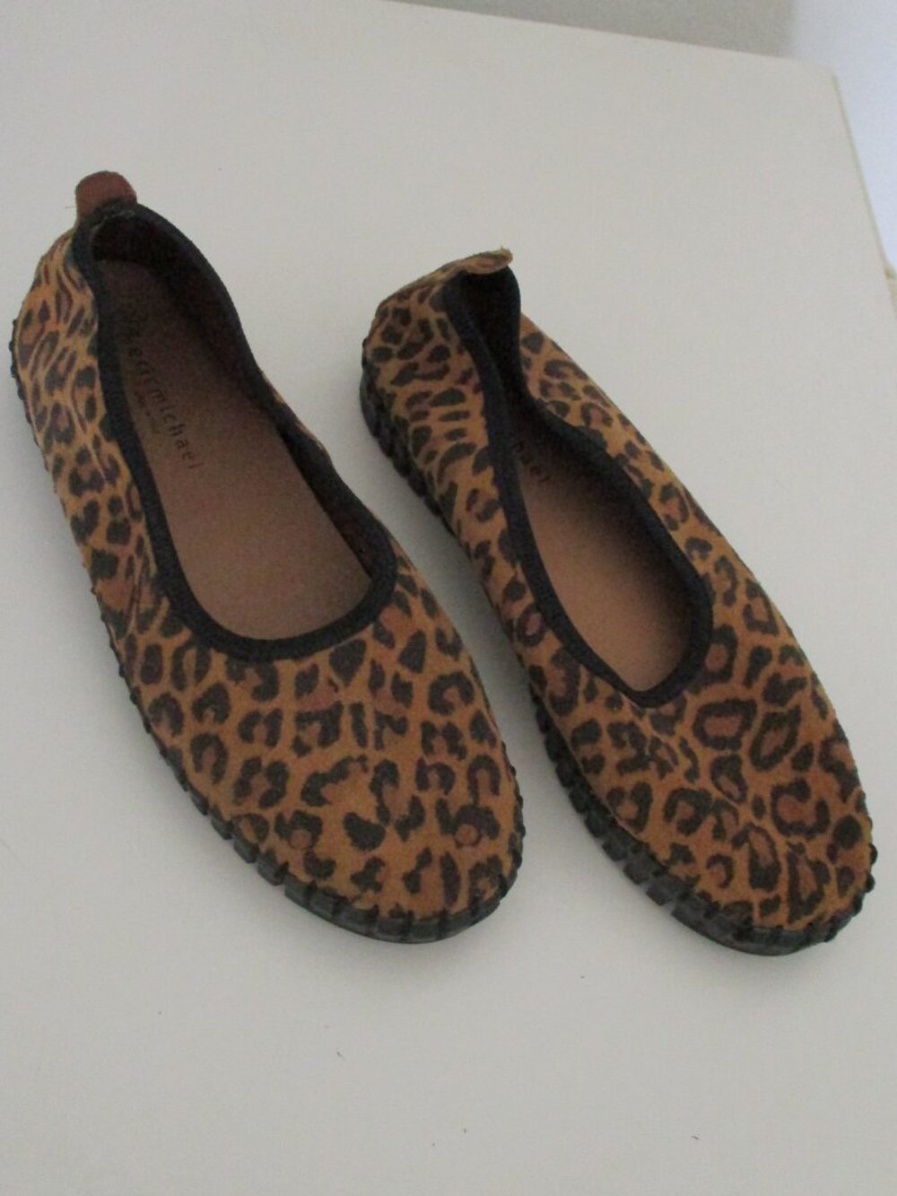 Eric Michael Womens Leopard Print Textile Italian Ballet Flat - Size 36 EUR
